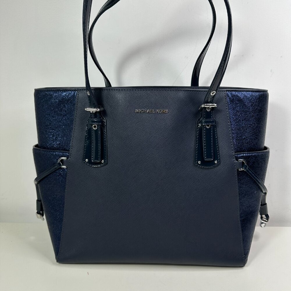 MICHAEL Michael Kors Voyager East West Logo Tote Bag Navy - Picture 2 of 15
